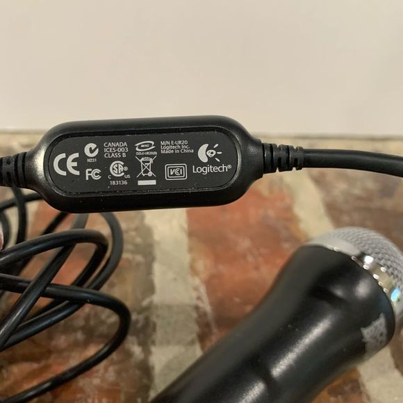 Logitech Rock Band Microphone 15 Feet - Picture 3 of 4